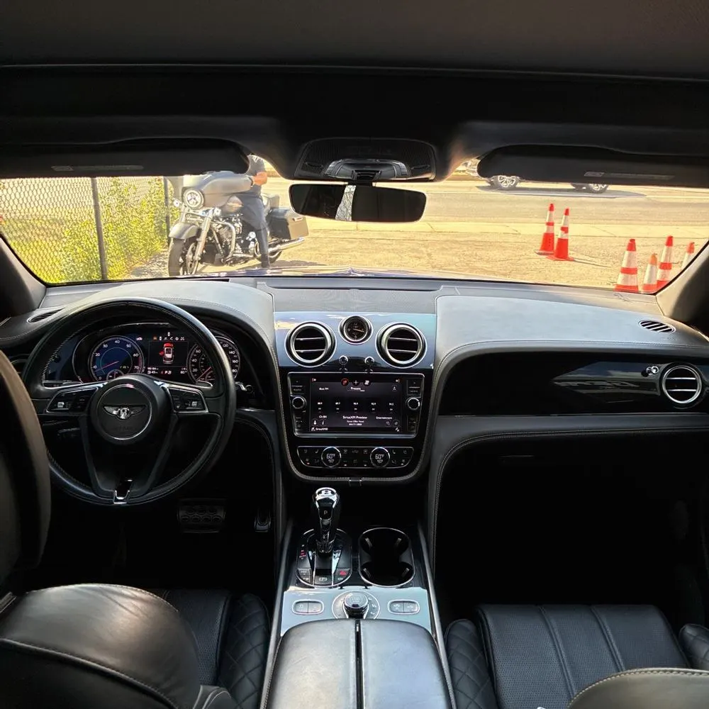 2017 Bentley Bentayga Base
