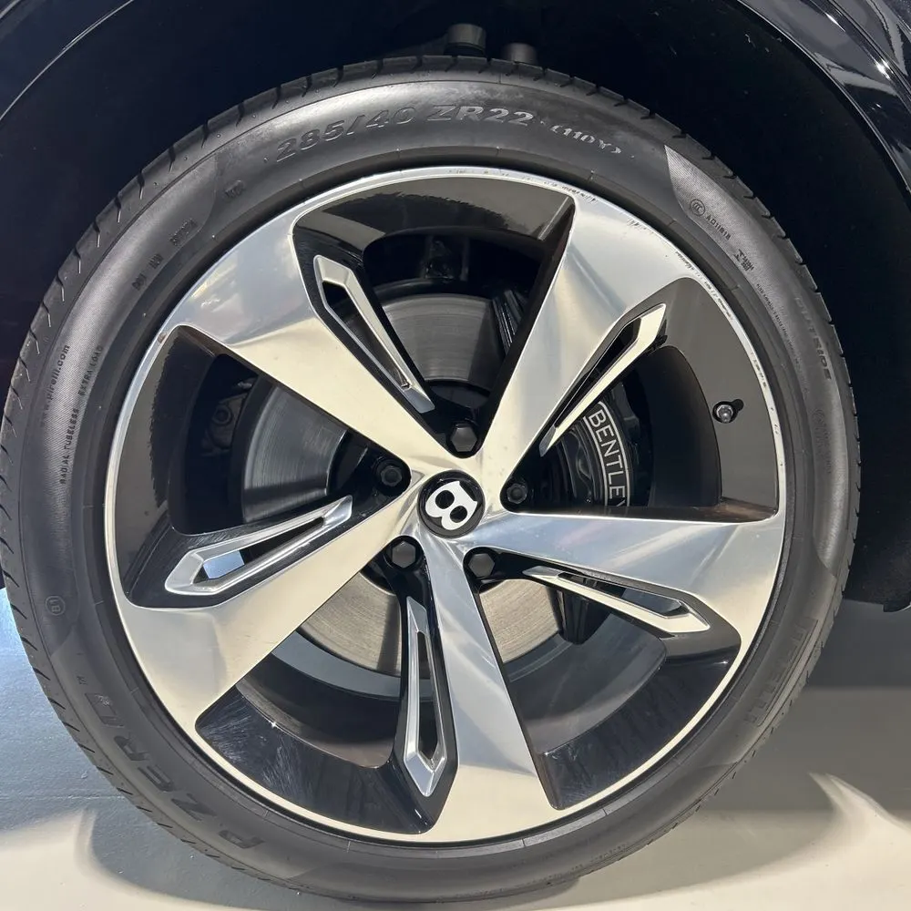 2017 Bentley Bentayga Base