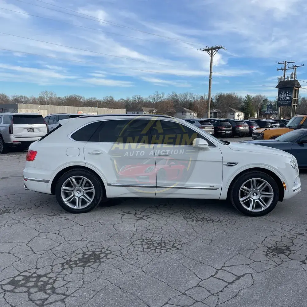 2020 Bentley Bentayga Hybrid