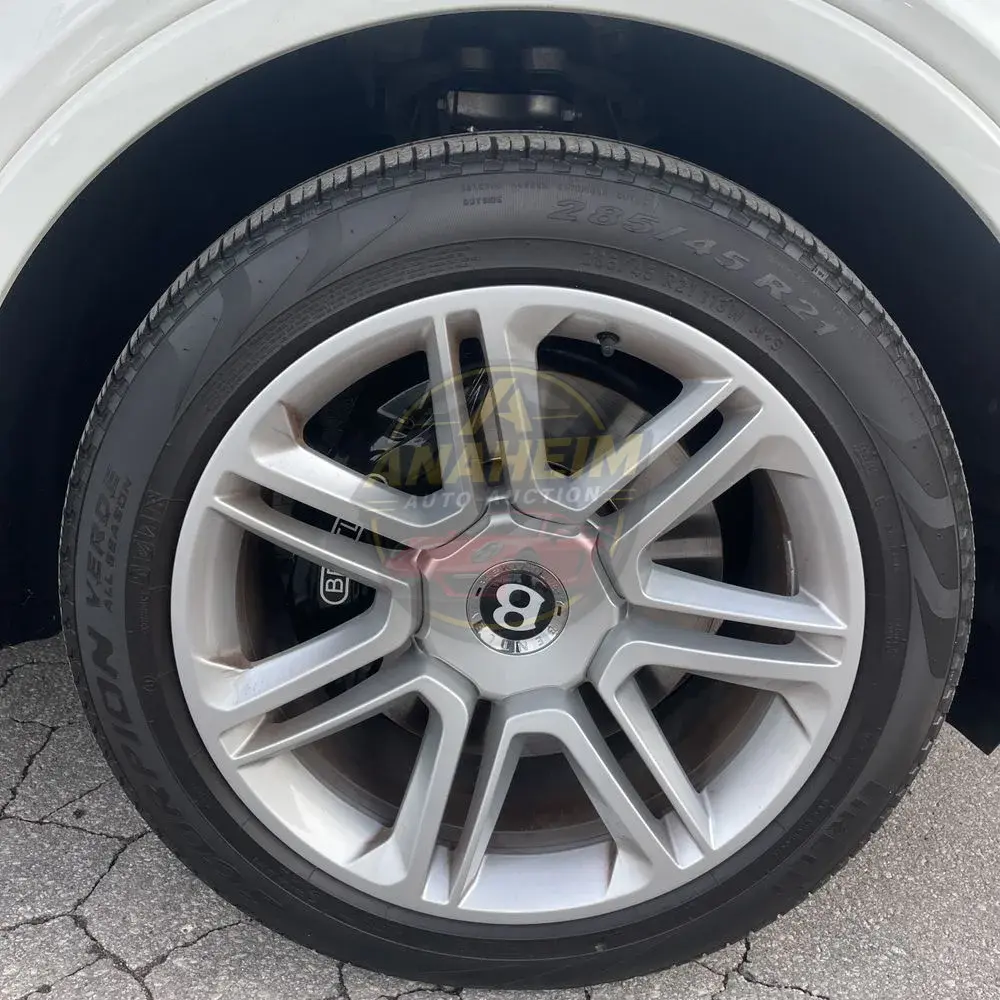 2020 Bentley Bentayga Hybrid