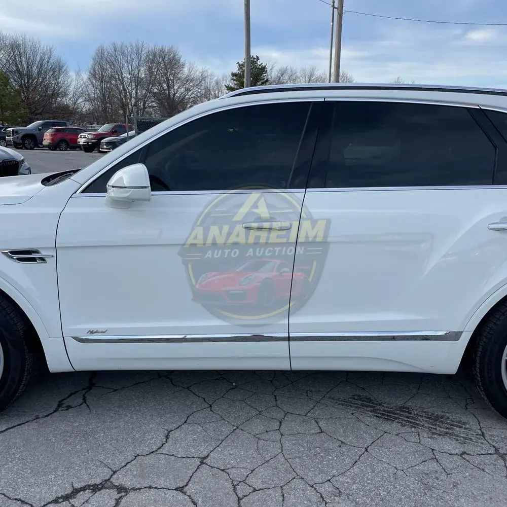 2020 Bentley Bentayga Hybrid