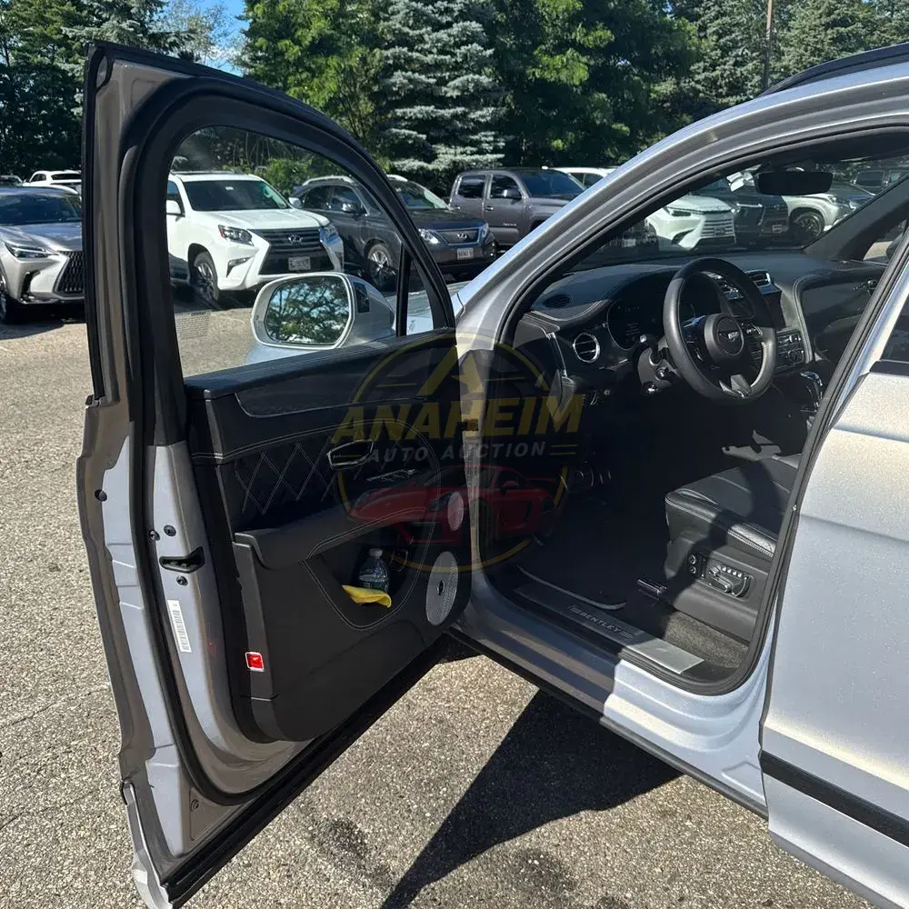 2021 Bentley Bentayga V8
