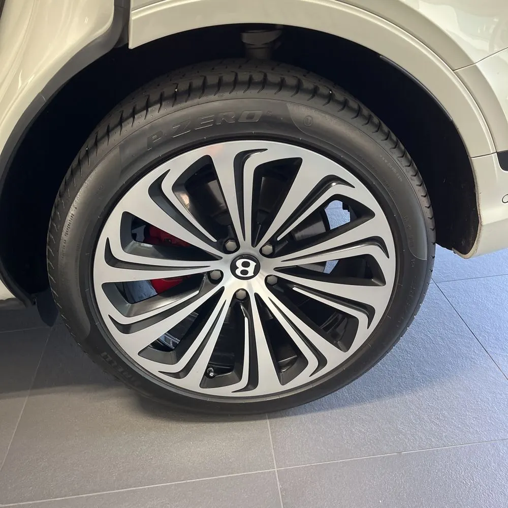 2021 Bentley Bentayga V8