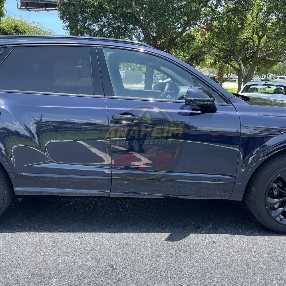 2022 Bentley Bentayga V8