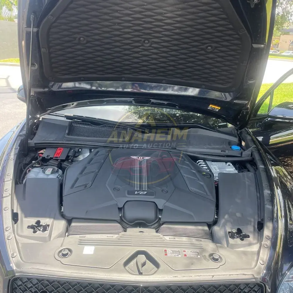 2022 Bentley Bentayga V8