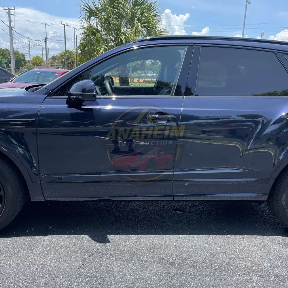2022 Bentley Bentayga V8