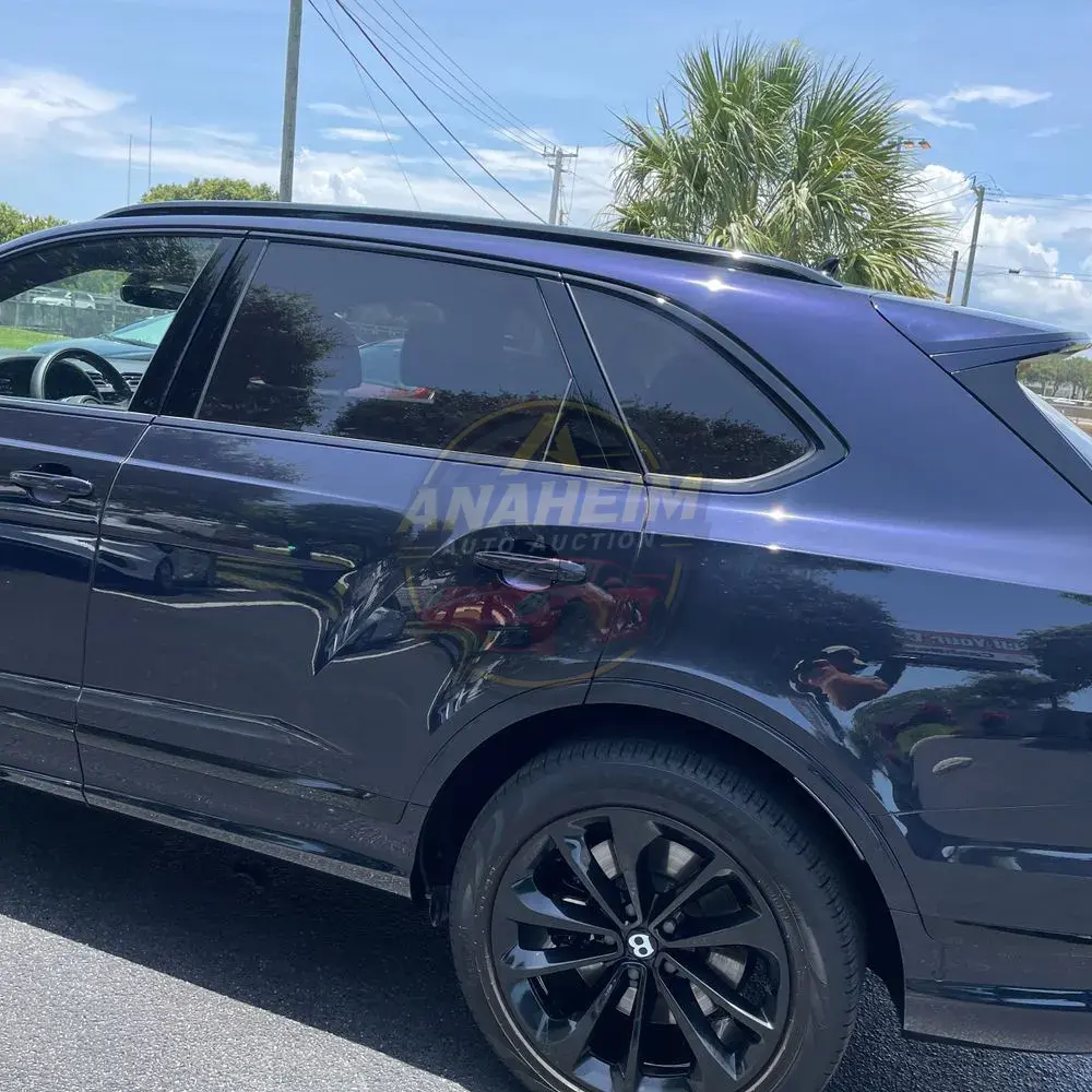 2022 Bentley Bentayga V8