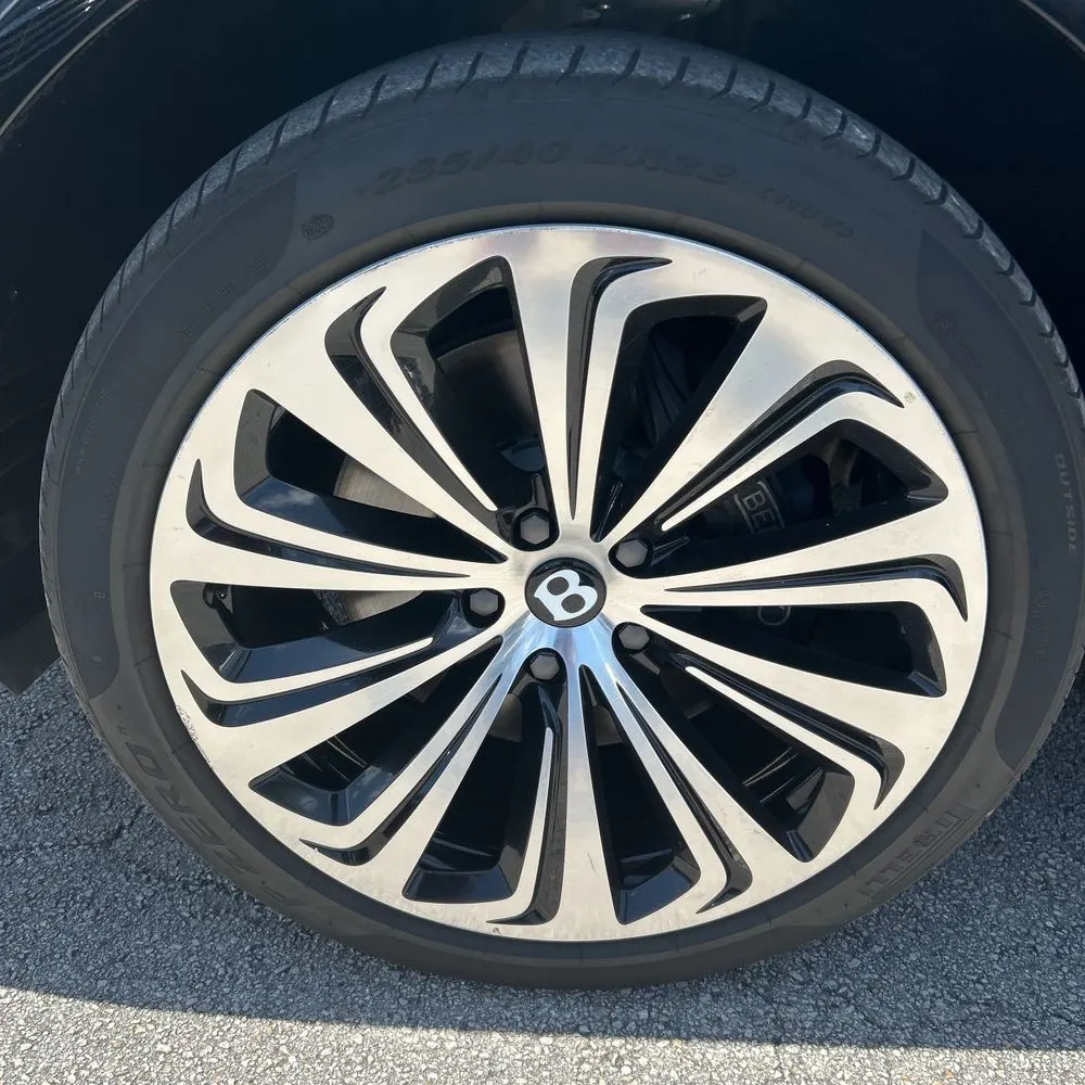 2021 Bentley Bentayga V8