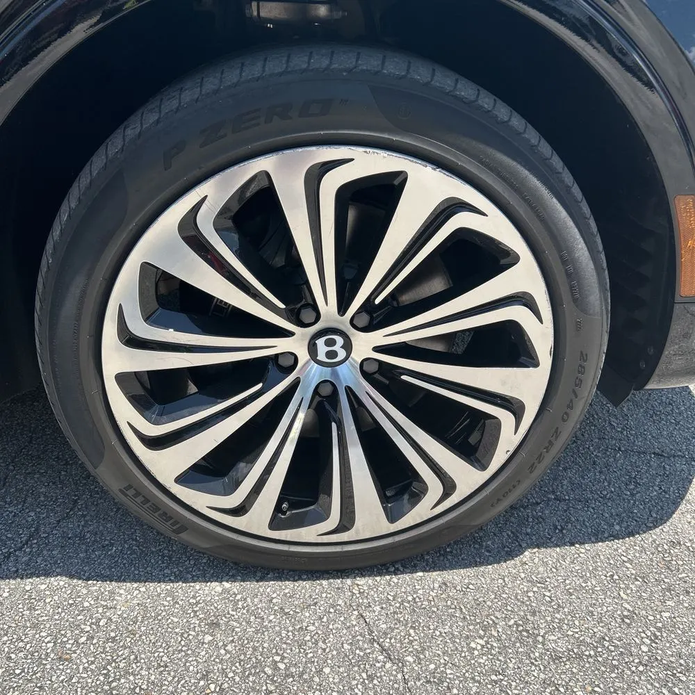 2021 Bentley Bentayga V8