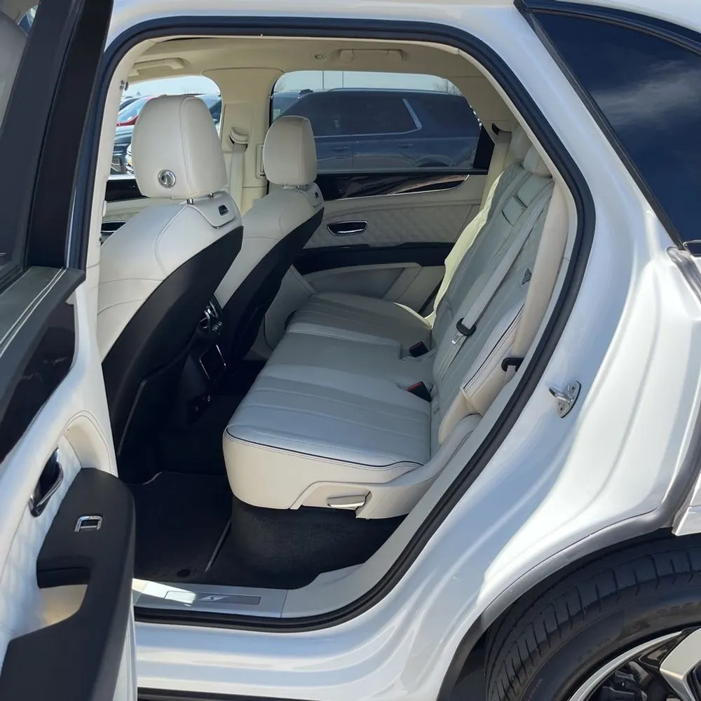 2022 Bentley Bentayga V8
