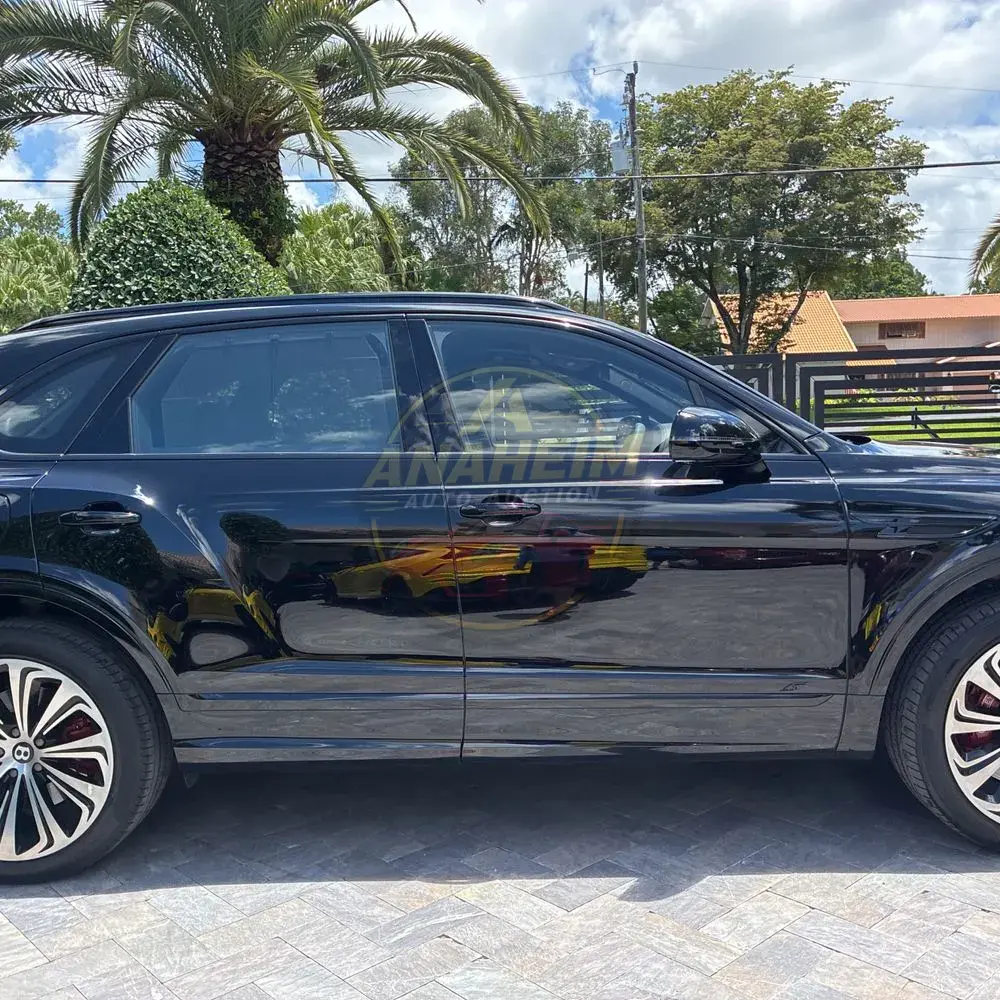 2023 Bentley Bentayga Base