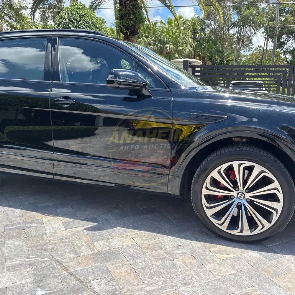 2023 Bentley Bentayga Base