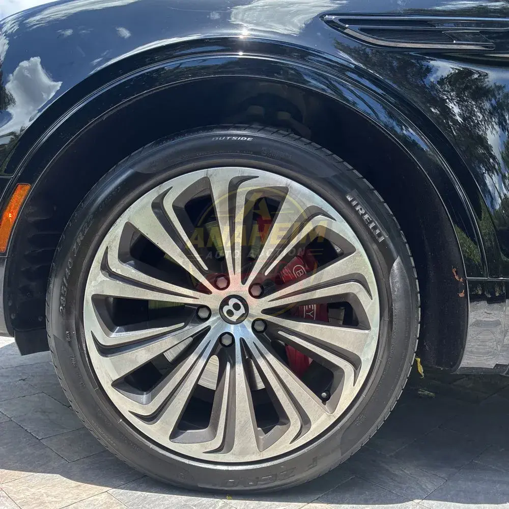 2023 Bentley Bentayga Base