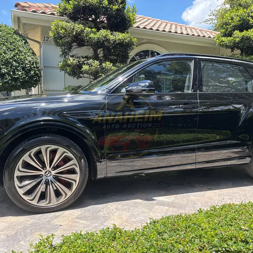 2023 Bentley Bentayga Base
