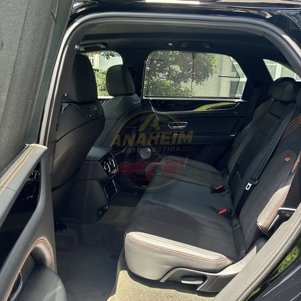 2023 Bentley Bentayga Base