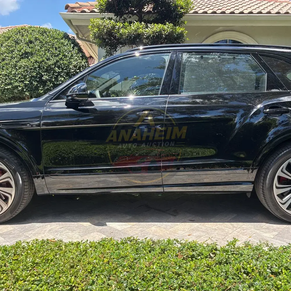 2023 Bentley Bentayga Base