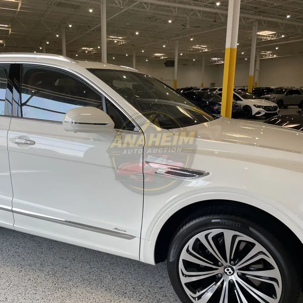 2024 Bentley Bentayga Base
