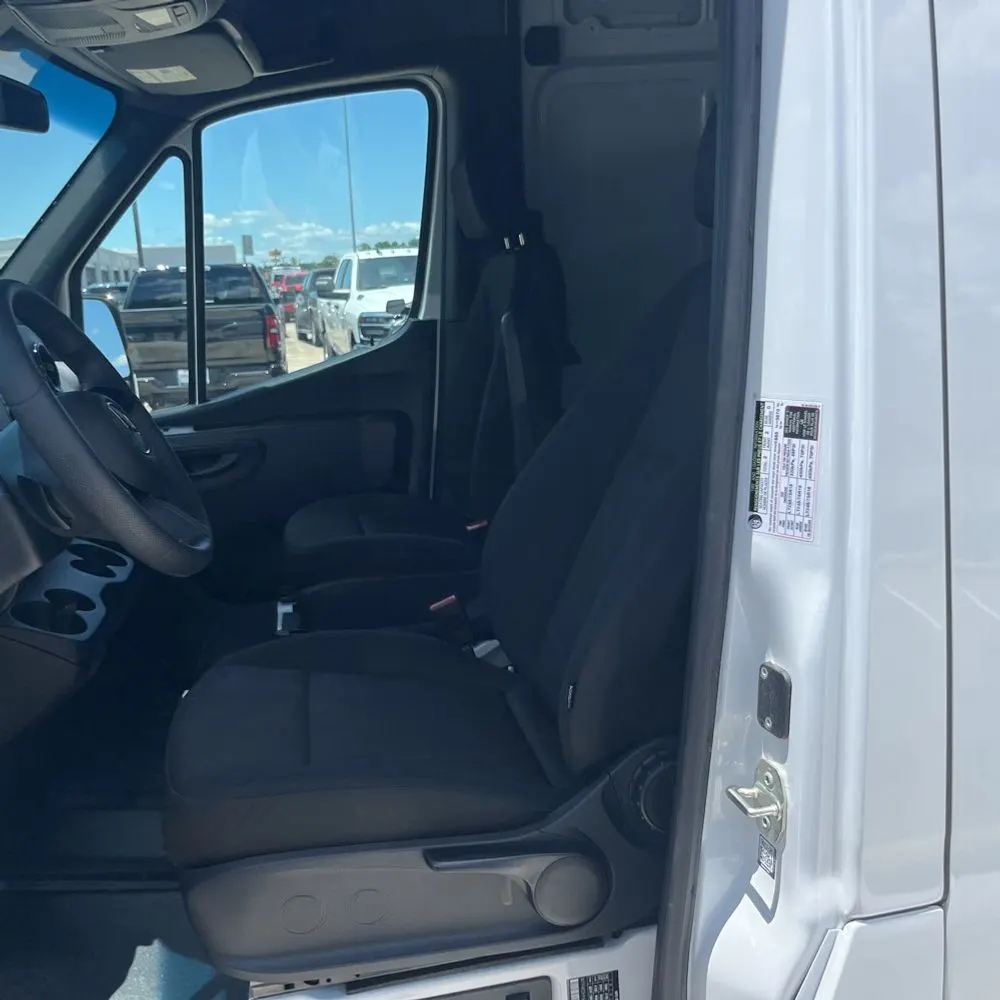 2025 Mercedes-Benz Sprinter 2500