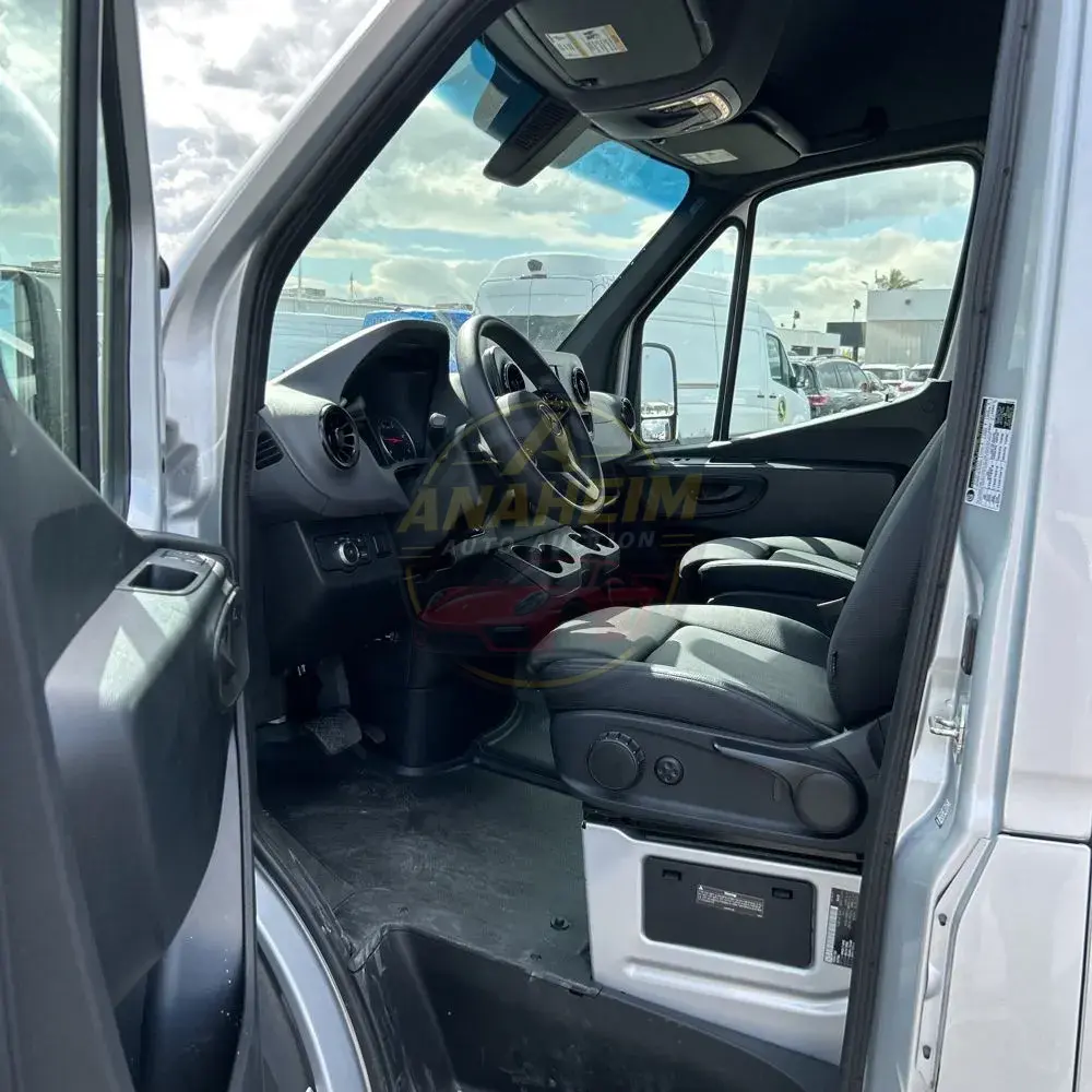 2024 Mercedes-Benz Sprinter 2500