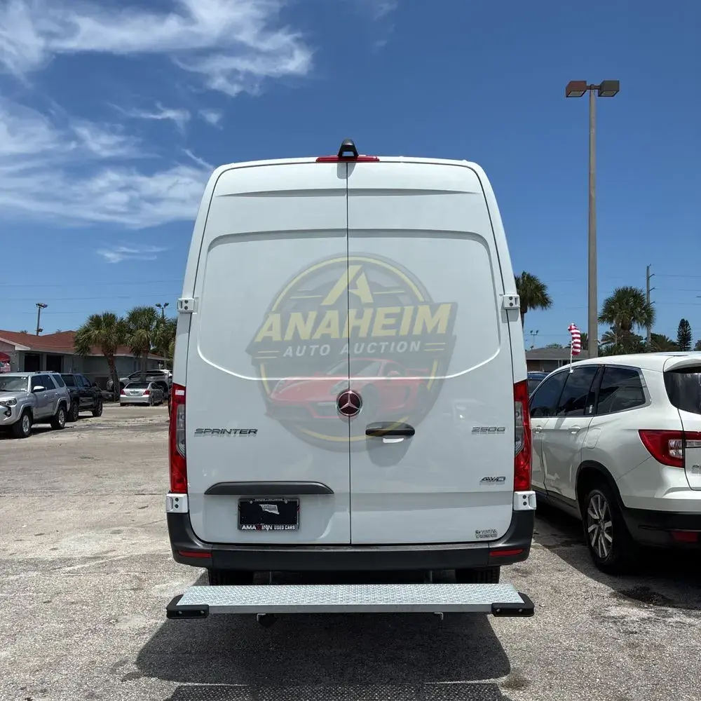 2023 Mercedes-Benz Sprinter 2500
