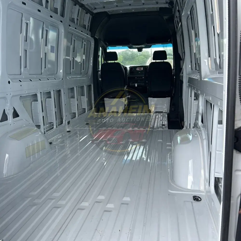 2023 Mercedes-Benz Sprinter 2500