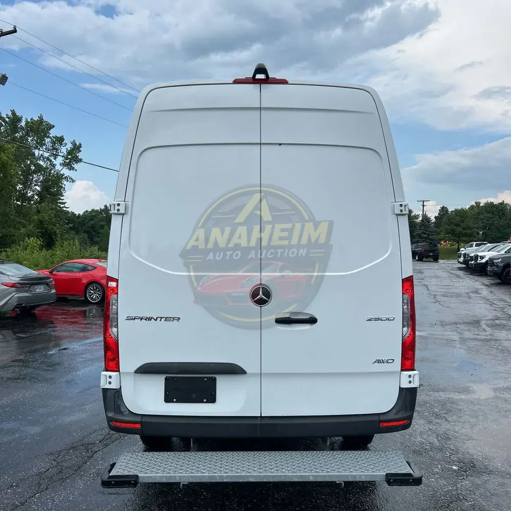 2023 Mercedes-Benz Sprinter 2500