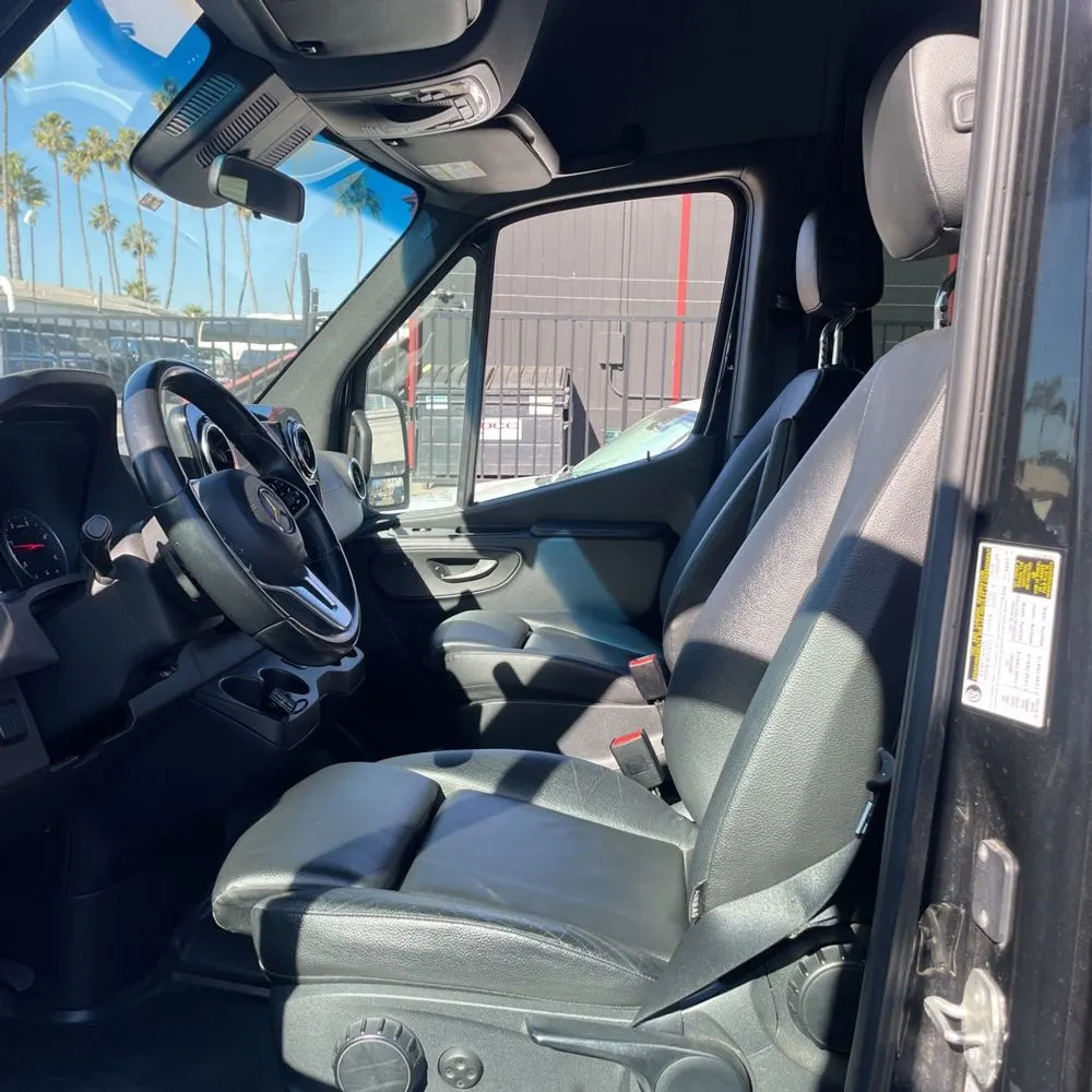 2022 Mercedes-Benz Sprinter 2500