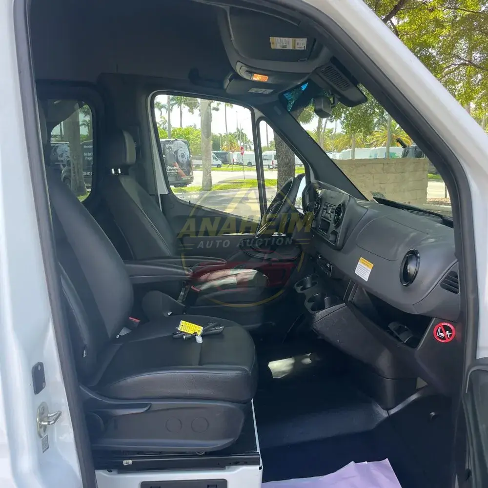 2021 Mercedes-Benz Sprinter 2500