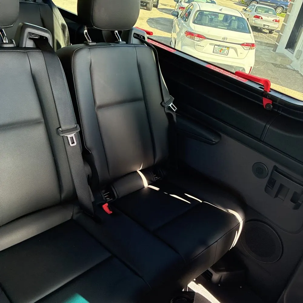 2024 Mercedes-Benz Sprinter 2500