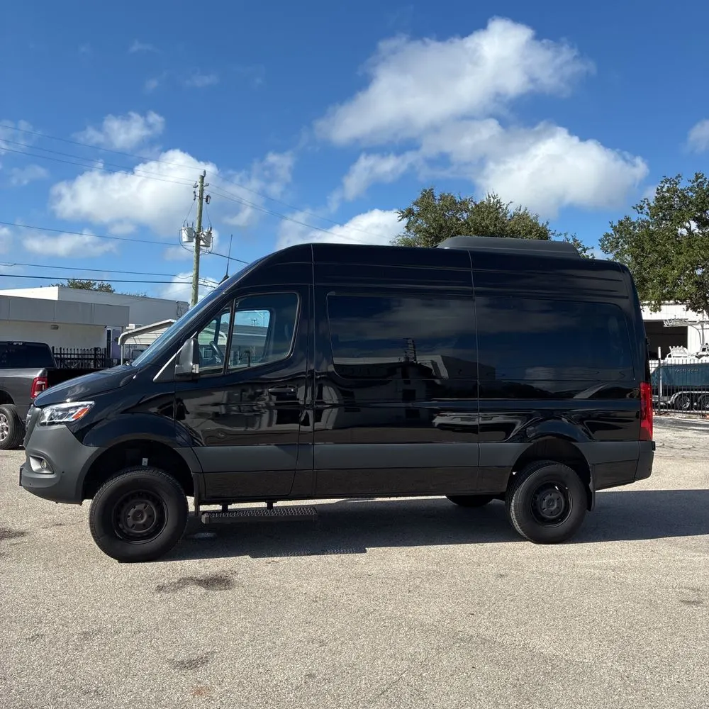 2024 Mercedes-Benz Sprinter 2500