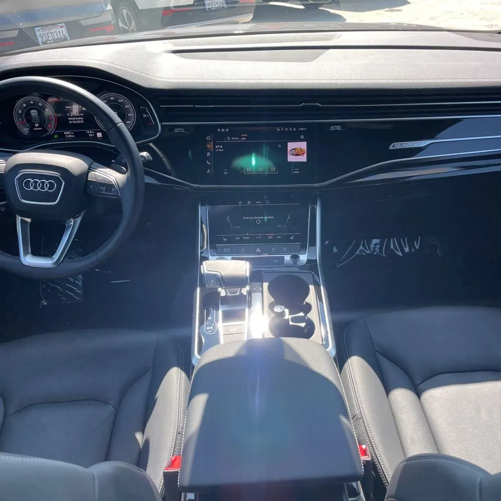 2025 Audi Q8 Premium 55
