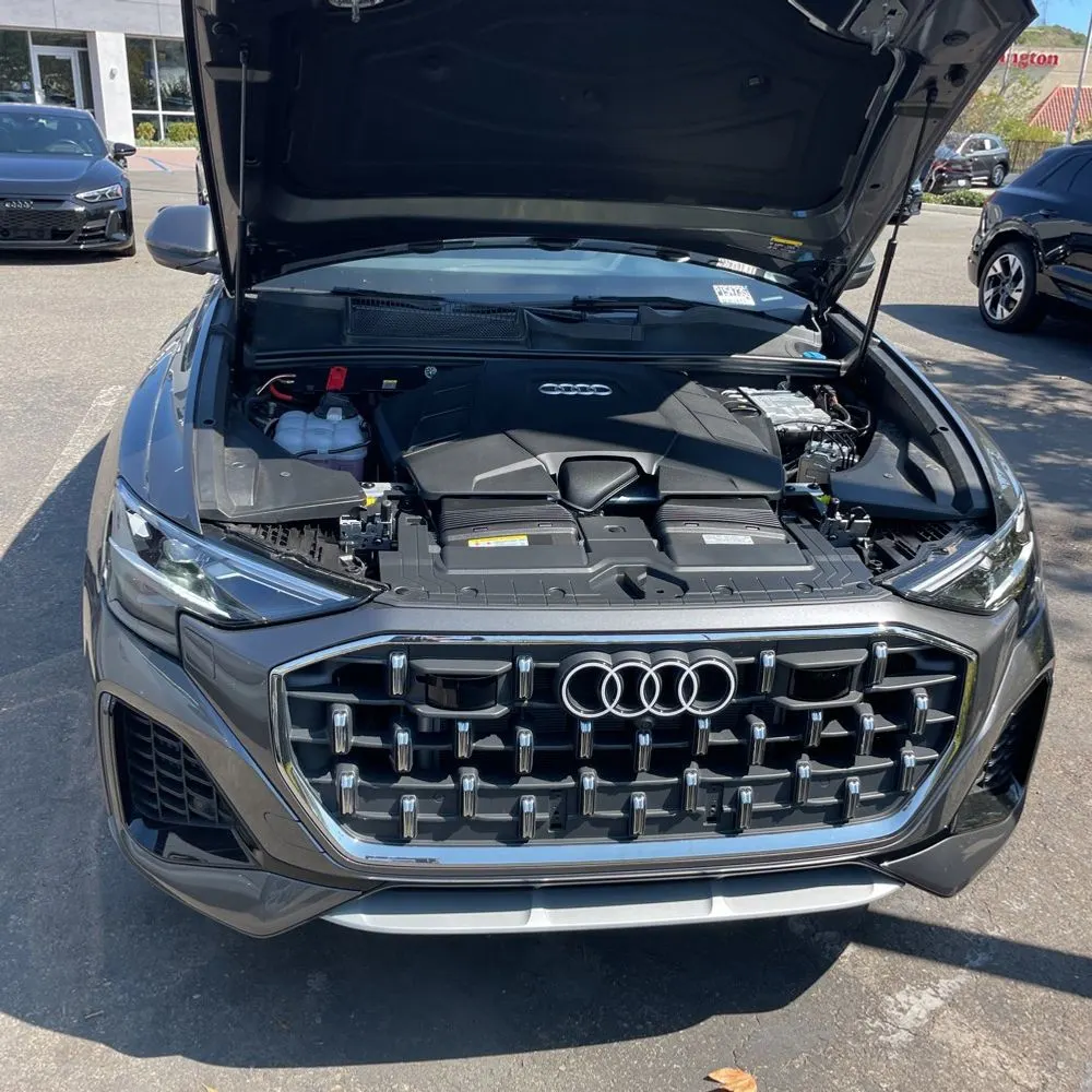 2025 Audi Q8 Premium 55