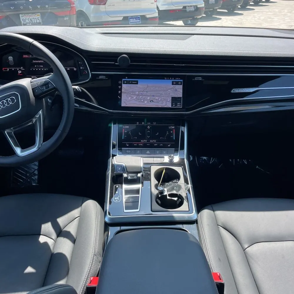 2025 Audi Q8 Premium 55