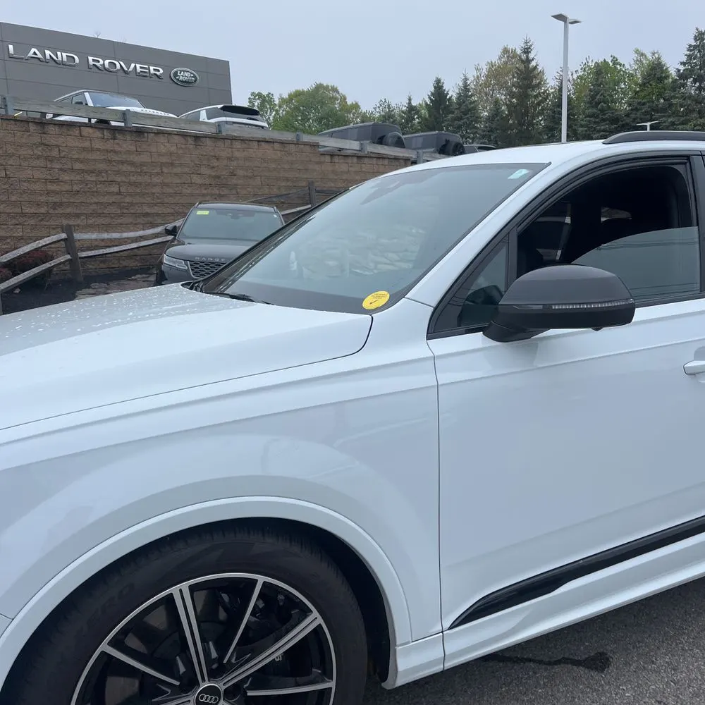 2023 Audi SQ7 Premium Plus