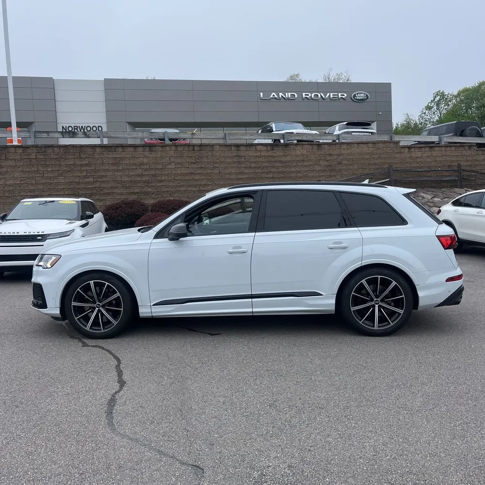 2023 Audi SQ7 Premium Plus