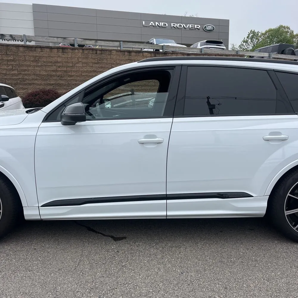 2023 Audi SQ7 Premium Plus
