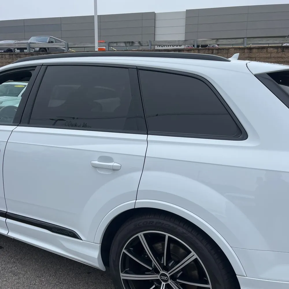 2023 Audi SQ7 Premium Plus