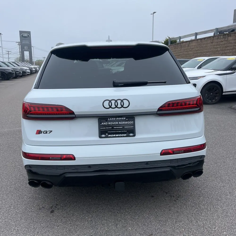 2023 Audi SQ7 Premium Plus