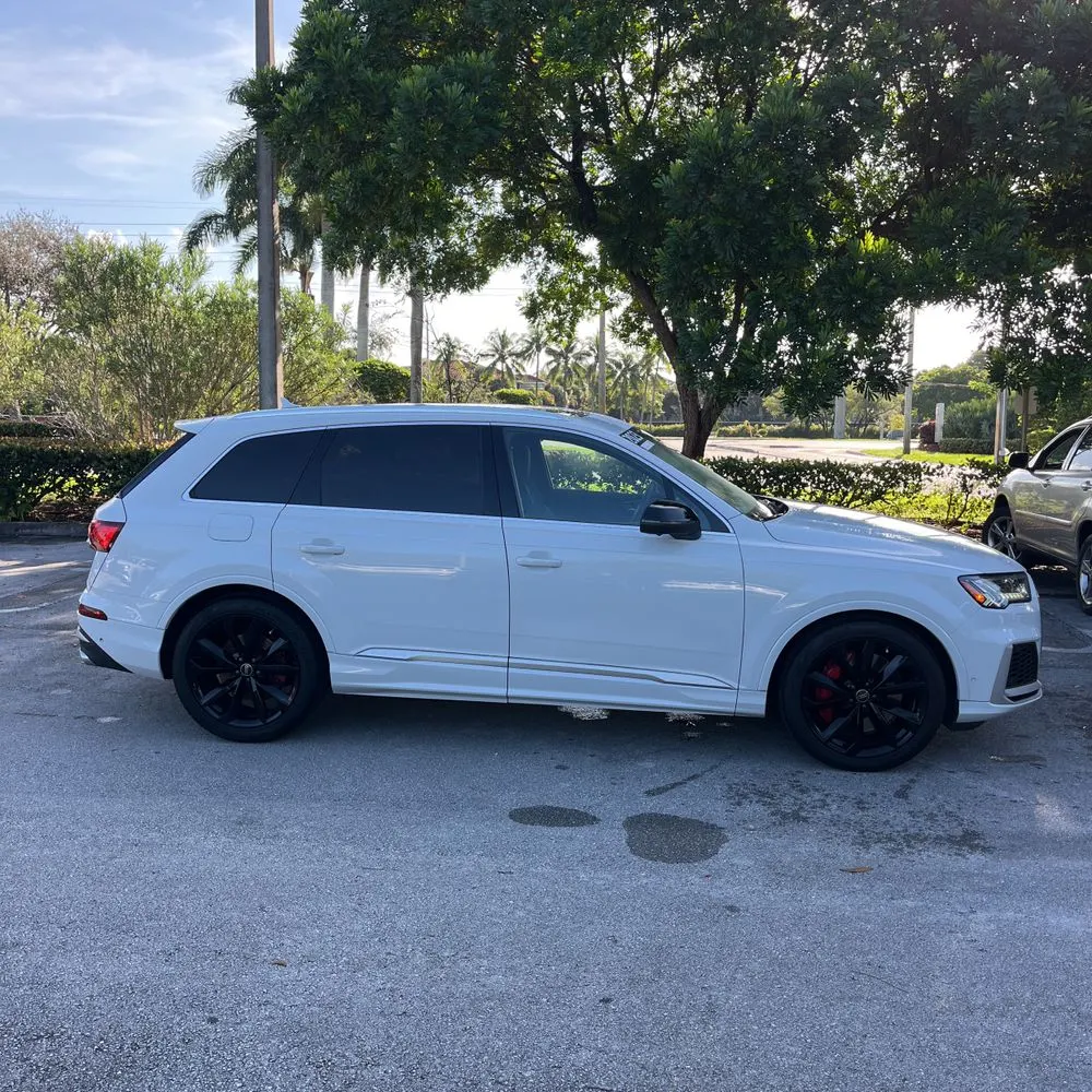 2023 Audi SQ7 4.0T Quattro Premium Plus