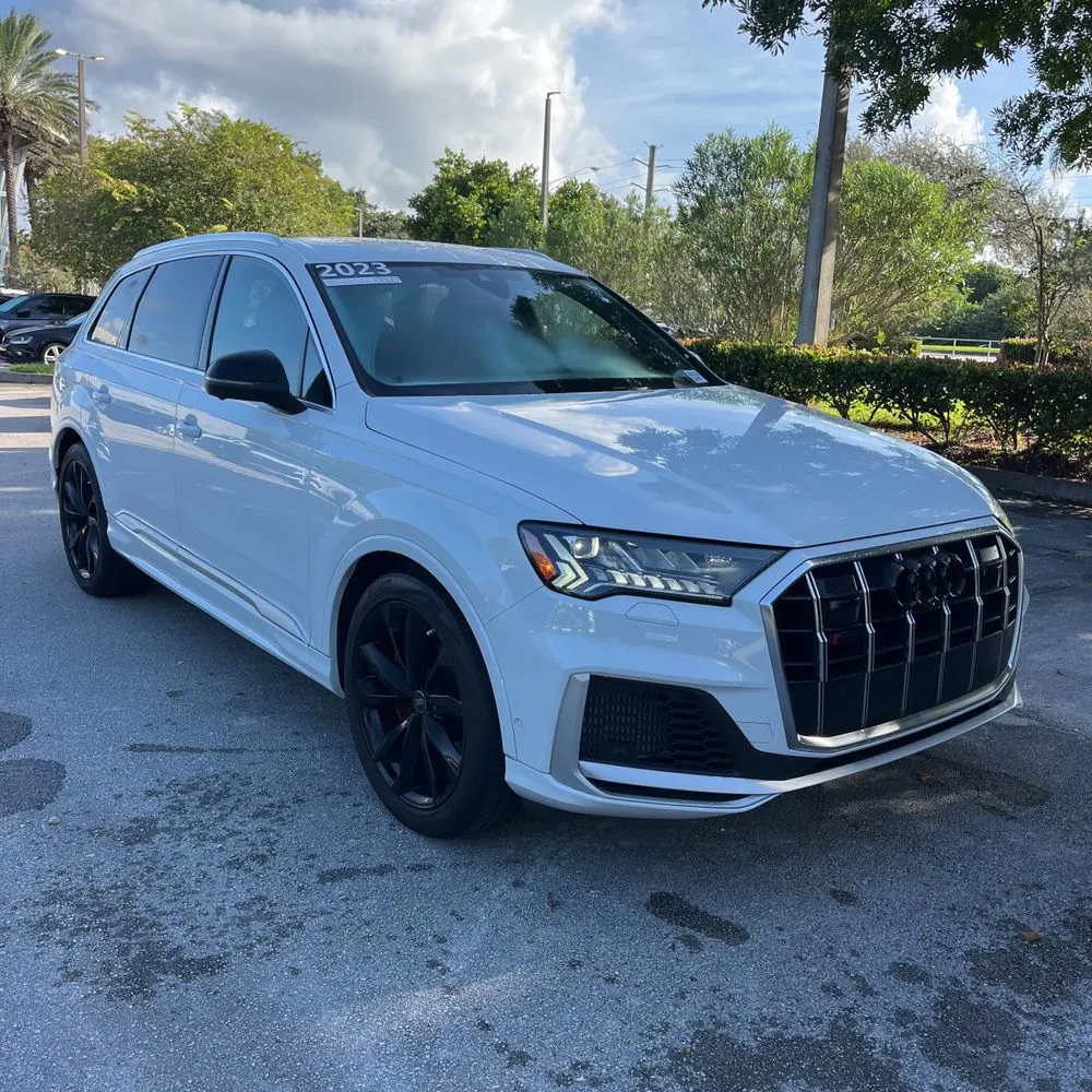 2023 Audi SQ7 4.0T Quattro Premium Plus