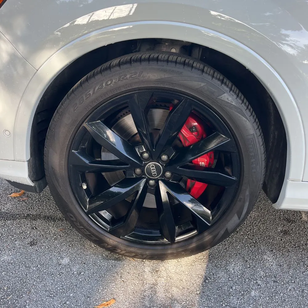 2023 Audi SQ7 4.0T Quattro Premium Plus