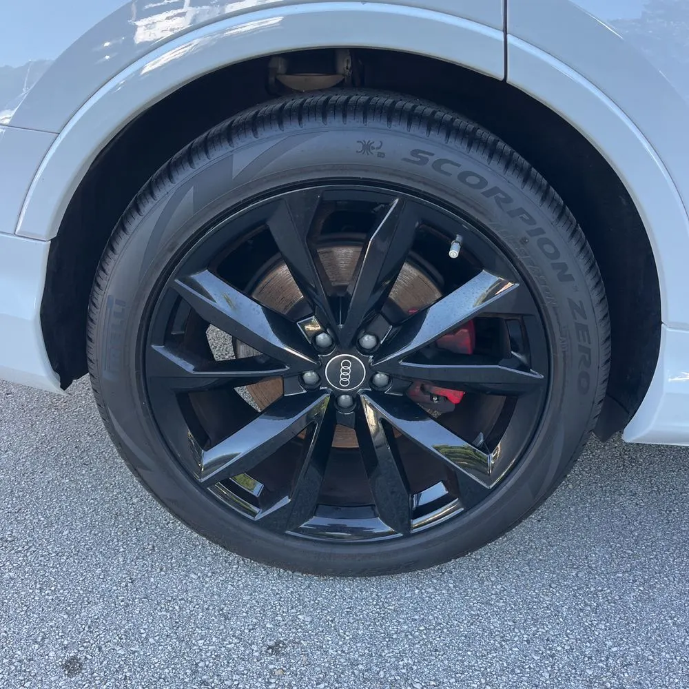2023 Audi SQ7 4.0T Quattro Premium Plus
