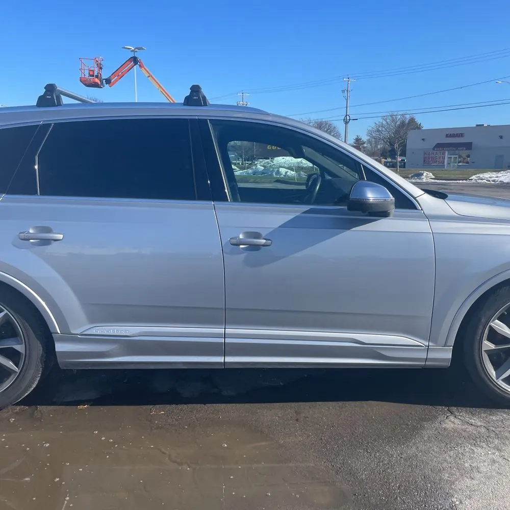 2022 Audi SQ7 Premium Plus