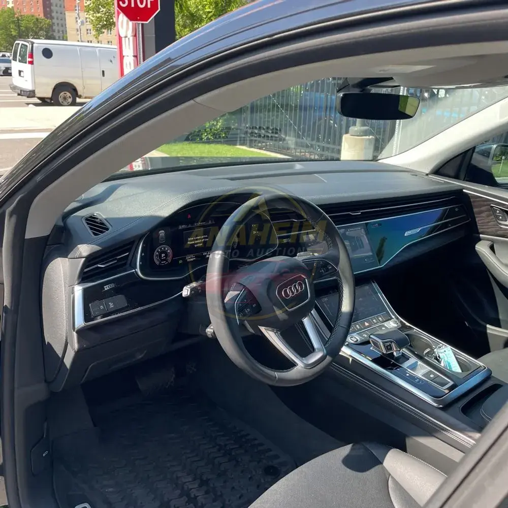 2023 Audi Q8 Premium Plus 55 TFSI