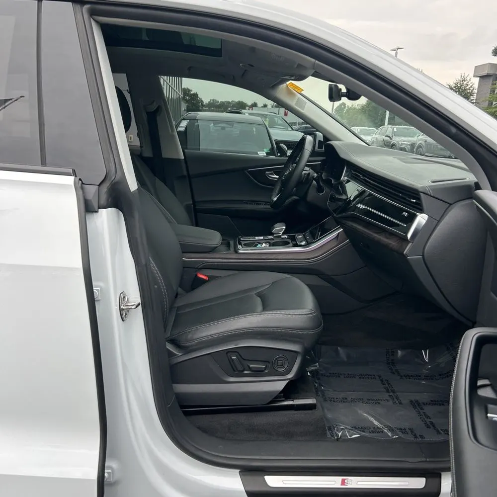 2023 Audi Q8 Premium Plus 55 TFSI 4D SUV 3.0T