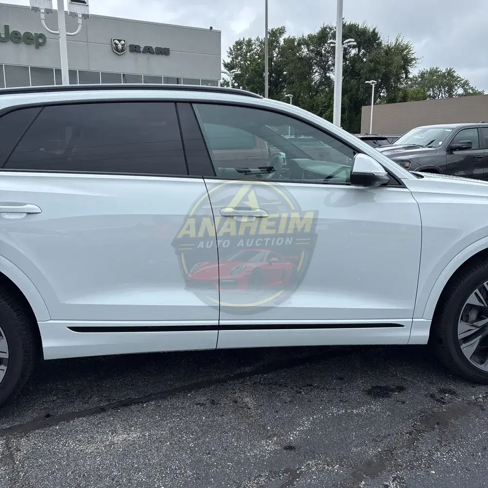 2025 Audi Q8 Premium Plus 55