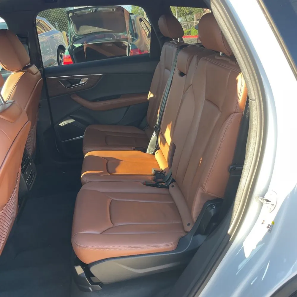 2025 Audi Q7 Premium Plus 45