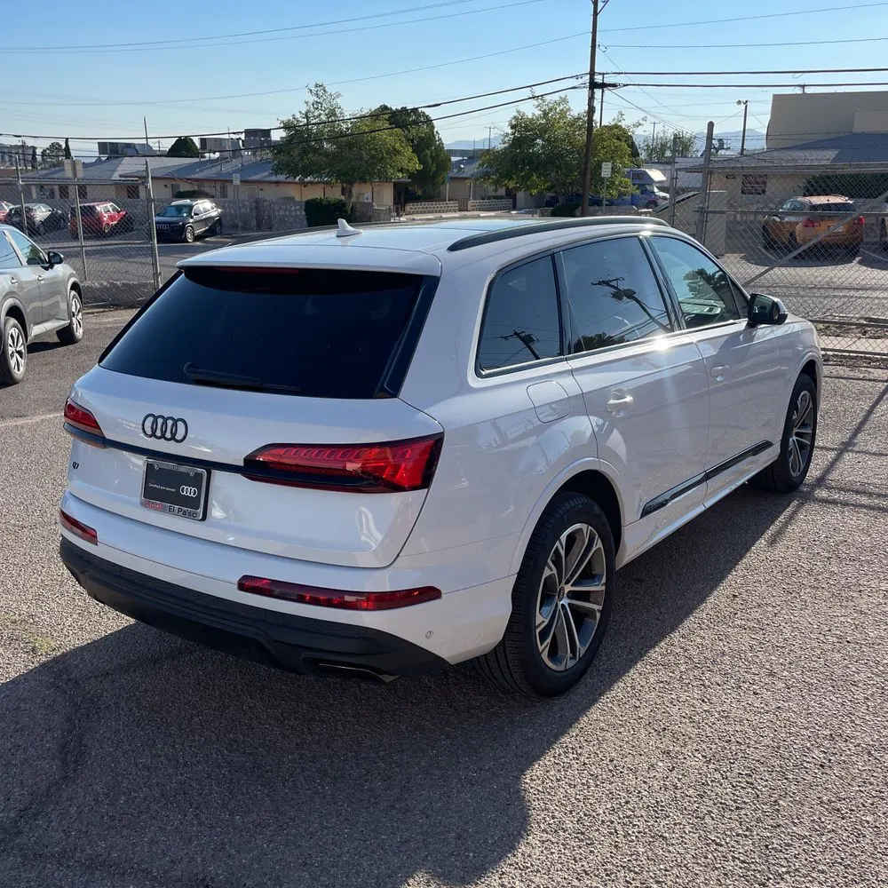 2025 Audi Q7 Premium Plus 45