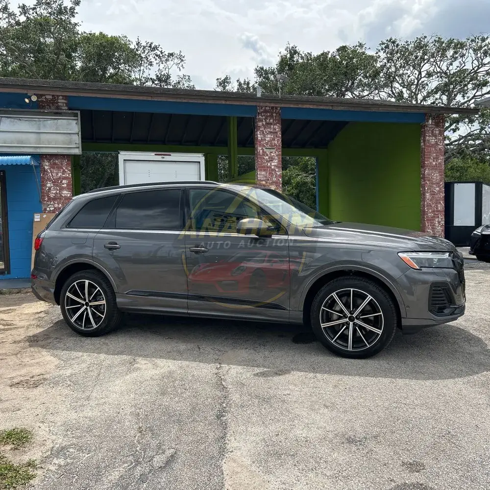 2025 Audi Q7 Premium Plus 45