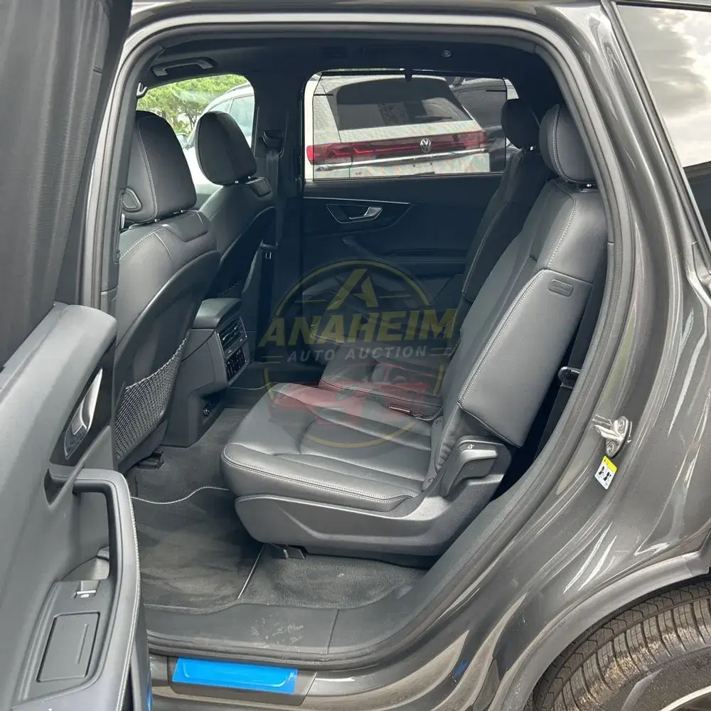 2025 Audi Q7 Premium Plus 45